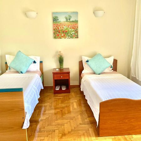 Quiet Near Subway And Acropolis 2 Bedrooms Apt Athen Exterior foto